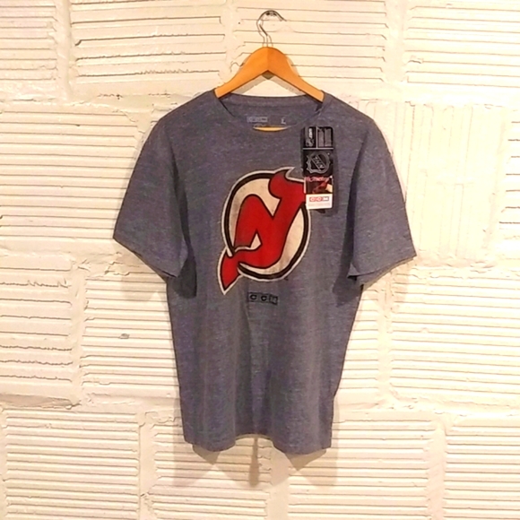 NHL CCM New Jersey Devils Distressed large T shirt - Picture 2 of 8